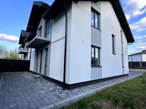 будинок за адресою Петра Сагайдачного вул.