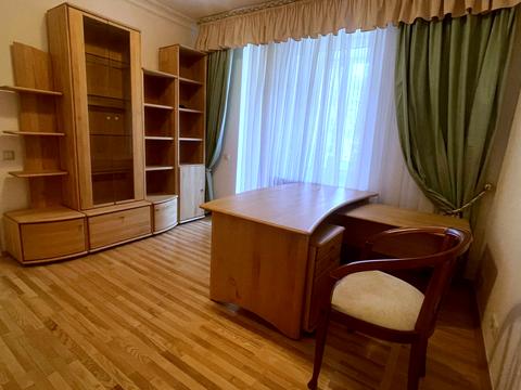 квартира за адресою Олександра Кониського вул., 52-58