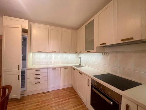 квартира за адресою Олександра Кониського вул., 52-58