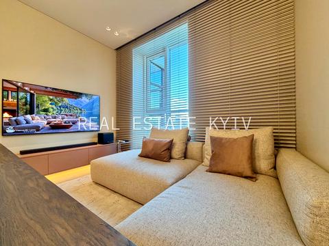 квартира за адресою Андрія Верхогляда вул. (Михайла Драгомирова), 15-А