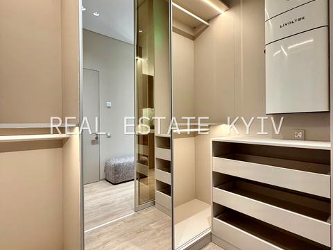 квартира за адресою Андрія Верхогляда вул. (Михайла Драгомирова), 15-А