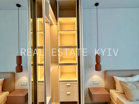 квартира за адресою Андрія Верхогляда вул. (Михайла Драгомирова), 15-А