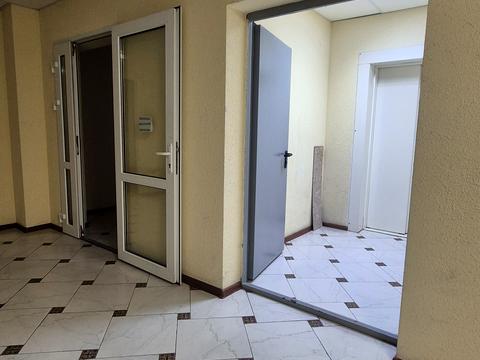 квартира за адресою Захисників України вул. (1-го Травня), 42-Б