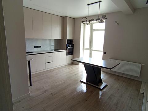 квартира по адресу Героїв Крут ул., 10