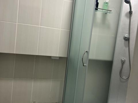 комерційна за адресою Миколи Ващука вул. (Квятека), 20б