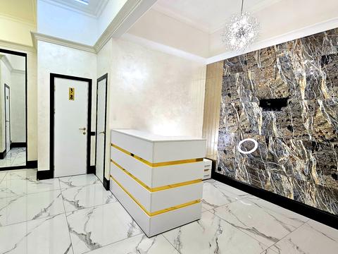 комерційна за адресою Круглоуніверситетська вул., 14