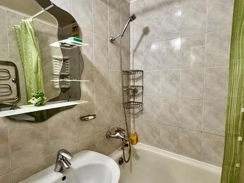 квартира за адресою Академіка Александрова вул., 5