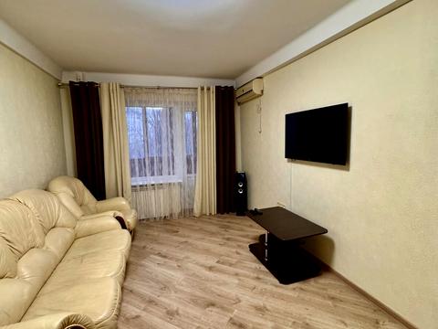квартира за адресою Академіка Александрова вул., 5