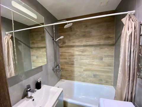 квартира за адресою Космонавтів вул., 23