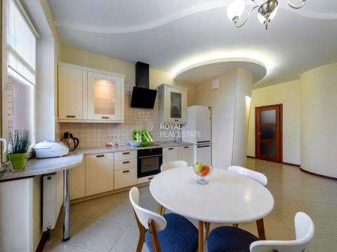 квартира за адресою Євгена Коновальця вул. (Щорса), 32-Б