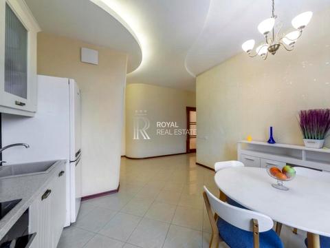 квартира за адресою Євгена Коновальця вул. (Щорса), 32-Б