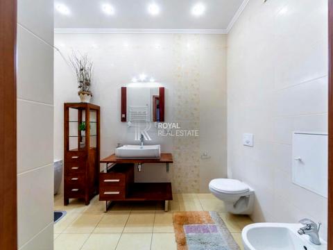 квартира за адресою Євгена Коновальця вул. (Щорса), 32-Б