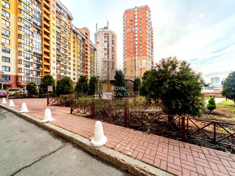 квартира за адресою Євгена Коновальця вул. (Щорса), 32-Б