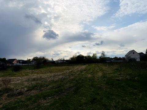 участок по адресу Почаївська