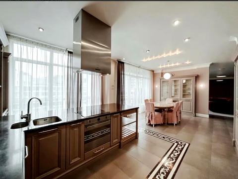 квартира за адресою Андрія Верхогляда вул. (Михайла Драгомирова), 14