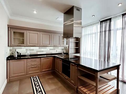 квартира за адресою Андрія Верхогляда вул. (Михайла Драгомирова), 14