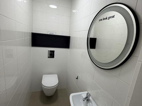 комерційна за адресою Осокорська вул., 2-А