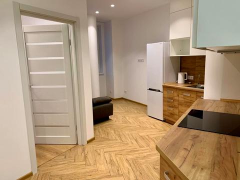 квартира за адресою Федора Ернста вул., 16