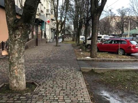 квартира за адресою Небесної Сотні вул., 38