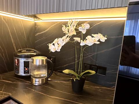 квартира за адресою Андрія Верхогляда вул. (Михайла Драгомирова), 12