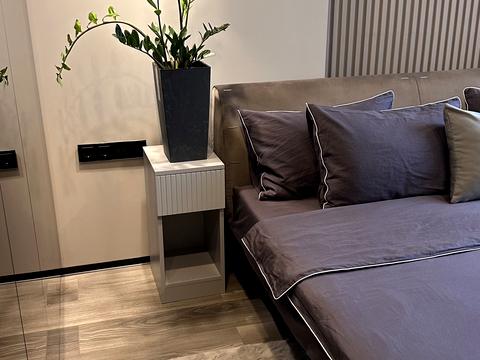 квартира за адресою Андрія Верхогляда вул. (Михайла Драгомирова), 12