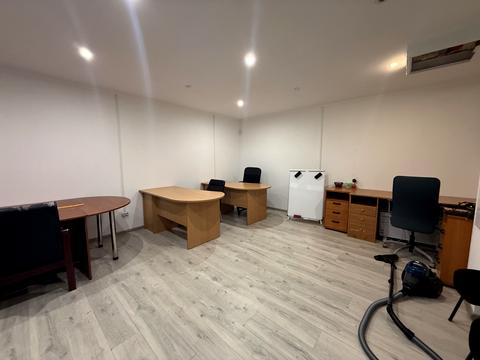 комерційна за адресою Минайська вул., 111