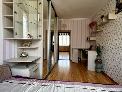 квартира по адресу Зерова ул., 13