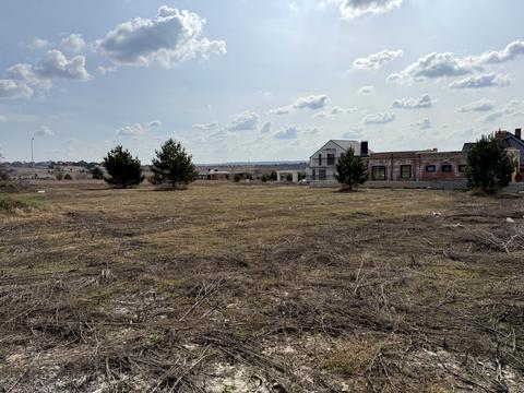 ділянка за адресою Миколи Боголюбова вул.