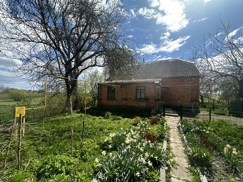 будинок за адресою с. Малі Коровинці, Вишнева, 20