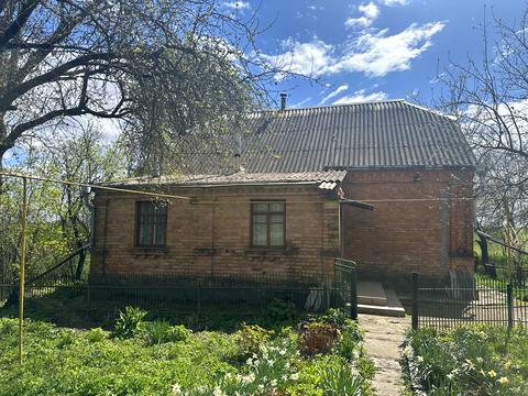 будинок за адресою с. Малі Коровинці, Вишнева, 20