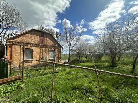 будинок за адресою с. Малі Коровинці, Вишнева, 20