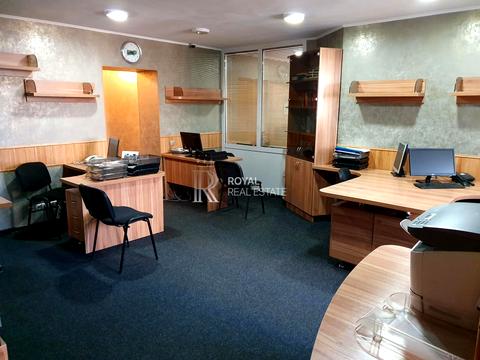 коммерческая по адресу Межигорская ул., 25