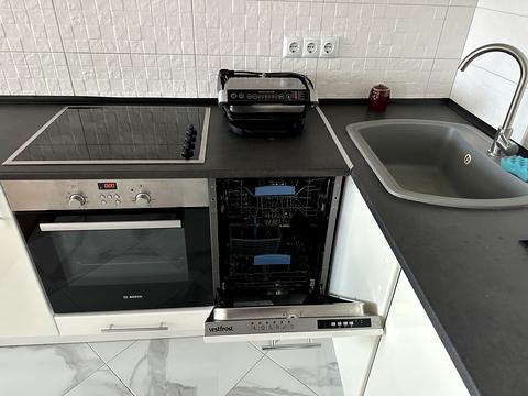 квартира за адресою Наталії Ужвій вул., 12