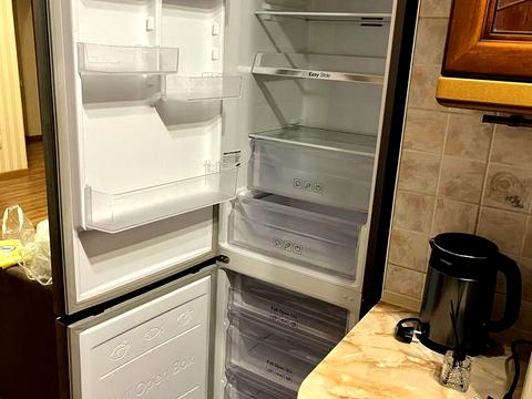 квартира за адресою Велика Васильківська вул. (Червоноармійська), 102