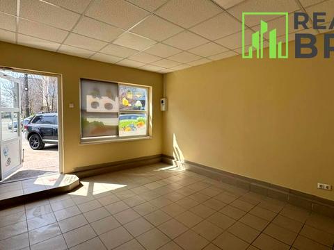 комерційна за адресою Миру, 40