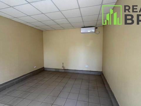 комерційна за адресою Миру, 40