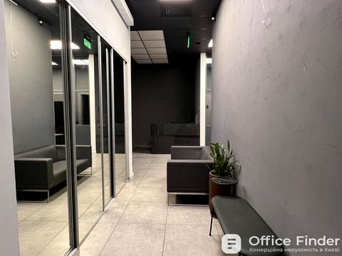 коммерческая по адресу Алли Тарасової ул., 5