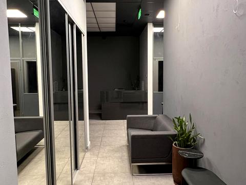 коммерческая по адресу Алли Тарасової ул., 5