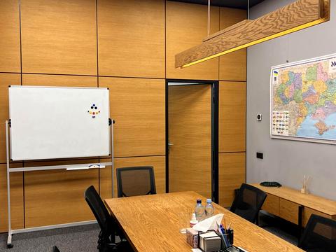 коммерческая по адресу Алли Тарасової ул., 5