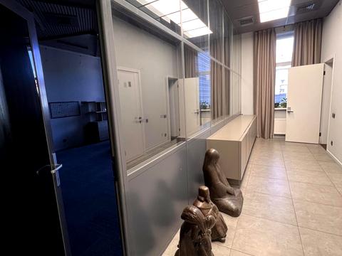 коммерческая по адресу Алли Тарасової ул., 5