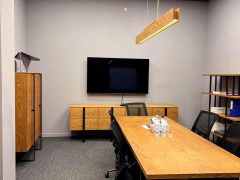 коммерческая по адресу Алли Тарасової ул., 5