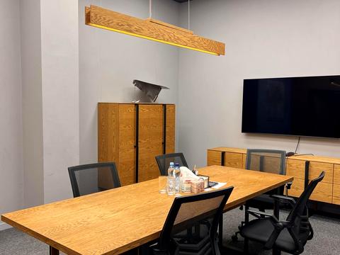 коммерческая по адресу Алли Тарасової ул., 5