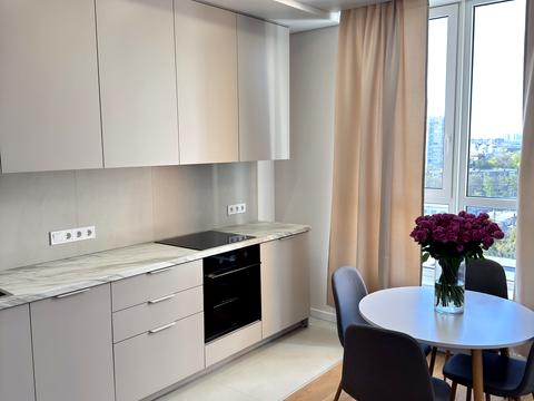 квартира за адресою Олеся Бердника вул., 1