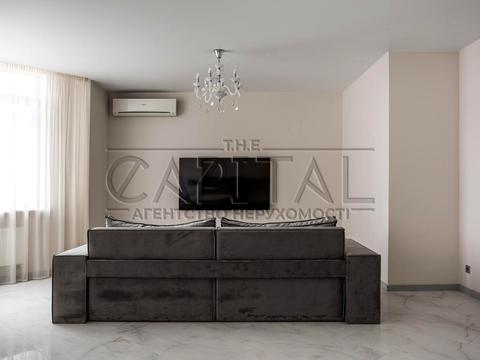 квартира за адресою Андрія Верхогляда вул. (Михайла Драгомирова), 14-А