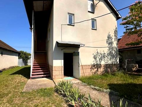 будинок за адресою Курія