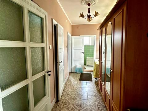 будинок за адресою Курія