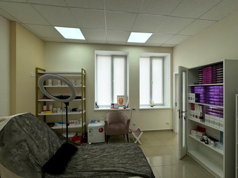 коммерческая по адресу Василия Стуса ул., 8