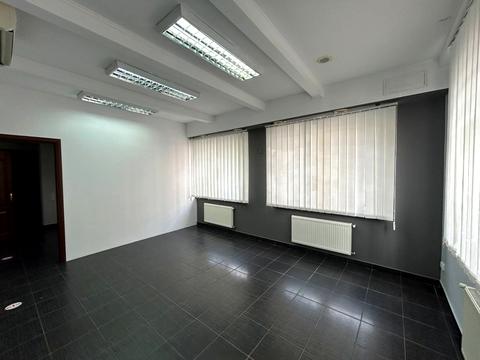 комерційна за адресою Президента Грушевського просп., 4в