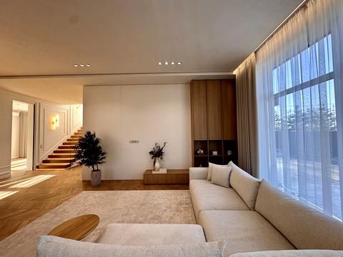 дом по адресу Розкішна