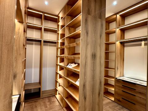 дом по адресу Розкішна